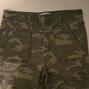 Mudd Camo High-Rise Utility Jeggings